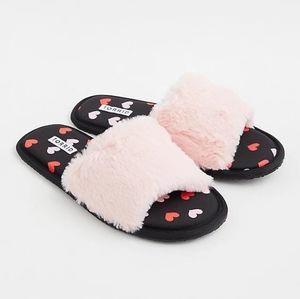 Torrid Pink Faux Fur Heart Slippers, size 8